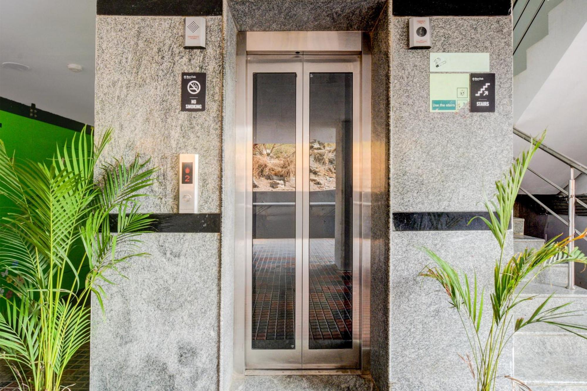 Hotel O Bee Oak Gachibowli Екстериор снимка